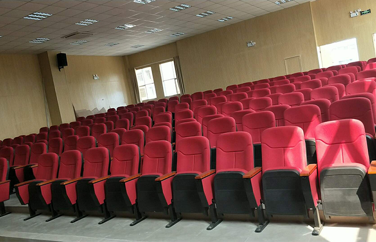 学校礼堂LUTUBE在线观看入口